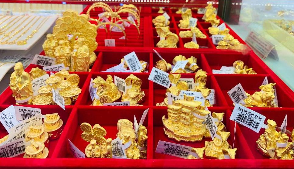 Các yếu tố tác động đến giá vàng