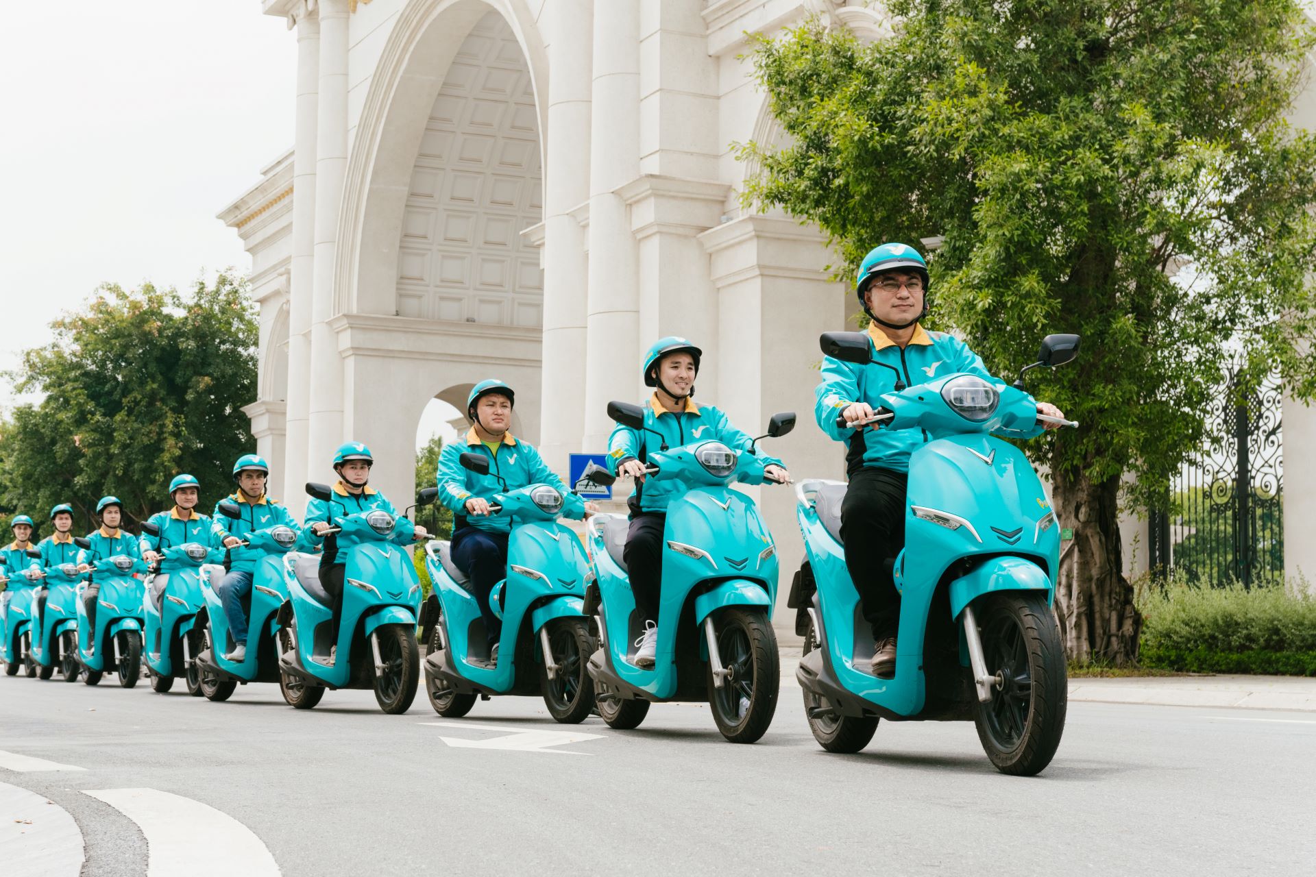 Ngày lễ kỷ niệm và không khí lễ hội